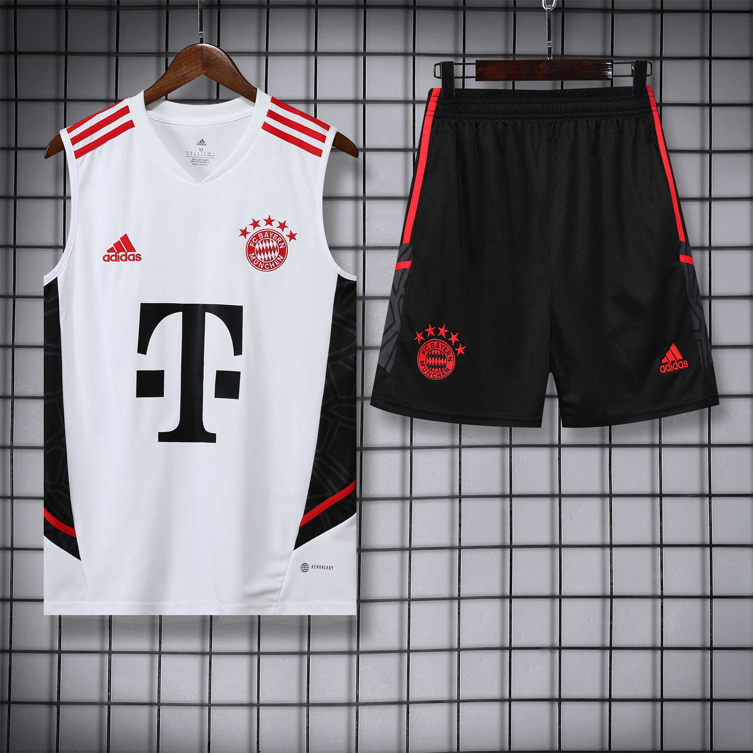 Bayern Munich 23-24 White Training Vest Suit